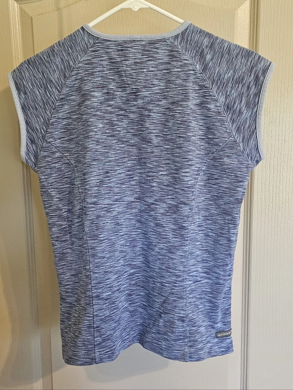 Women's The North Face Vaporwick Medium Nylon Blend Blue Fitted Sports Top - Picture 4 of 5